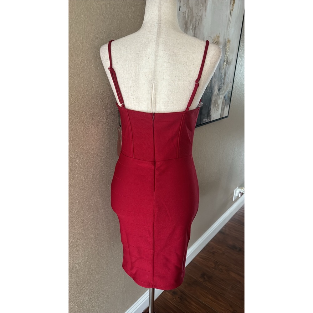 Elegant Red Bandage Dress - Picture 10 of 10